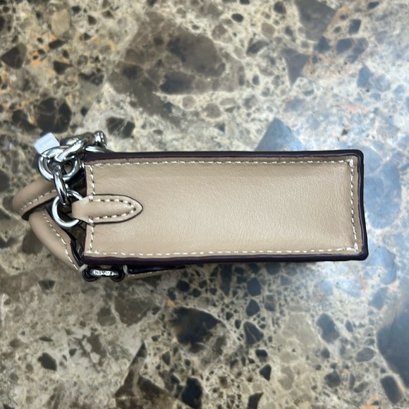 Coach Tan Mini Bag. Keychain/Purse Charm. - Picture 4 of 11